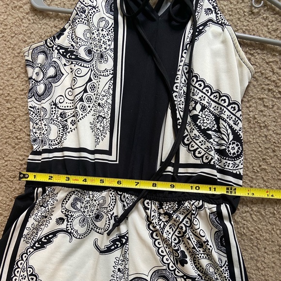 Patterned romper - Picture 3 of 3